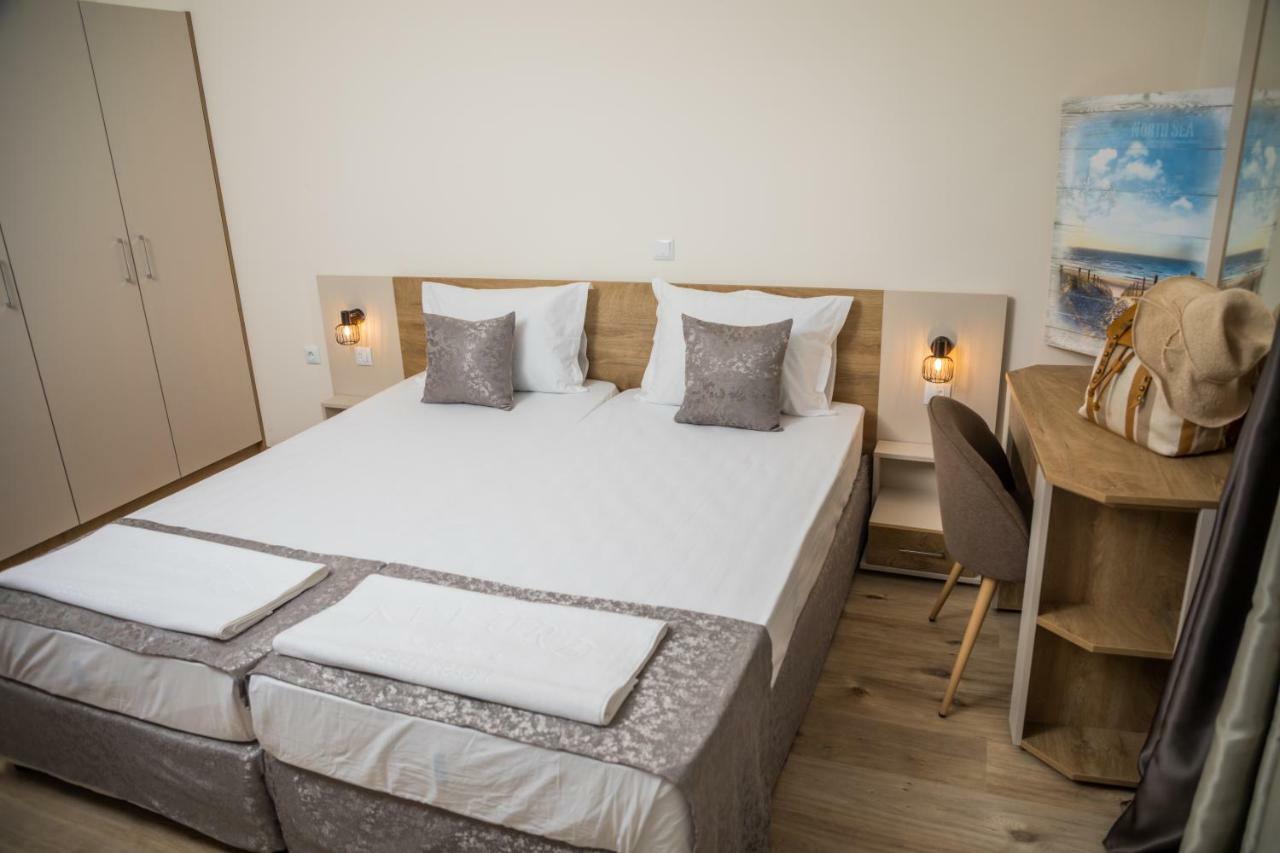 Allure Beach Resort Aparthotel Primorsko Exterior photo